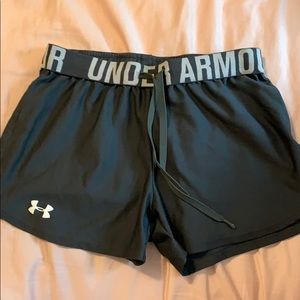 Grey under armour shorts
